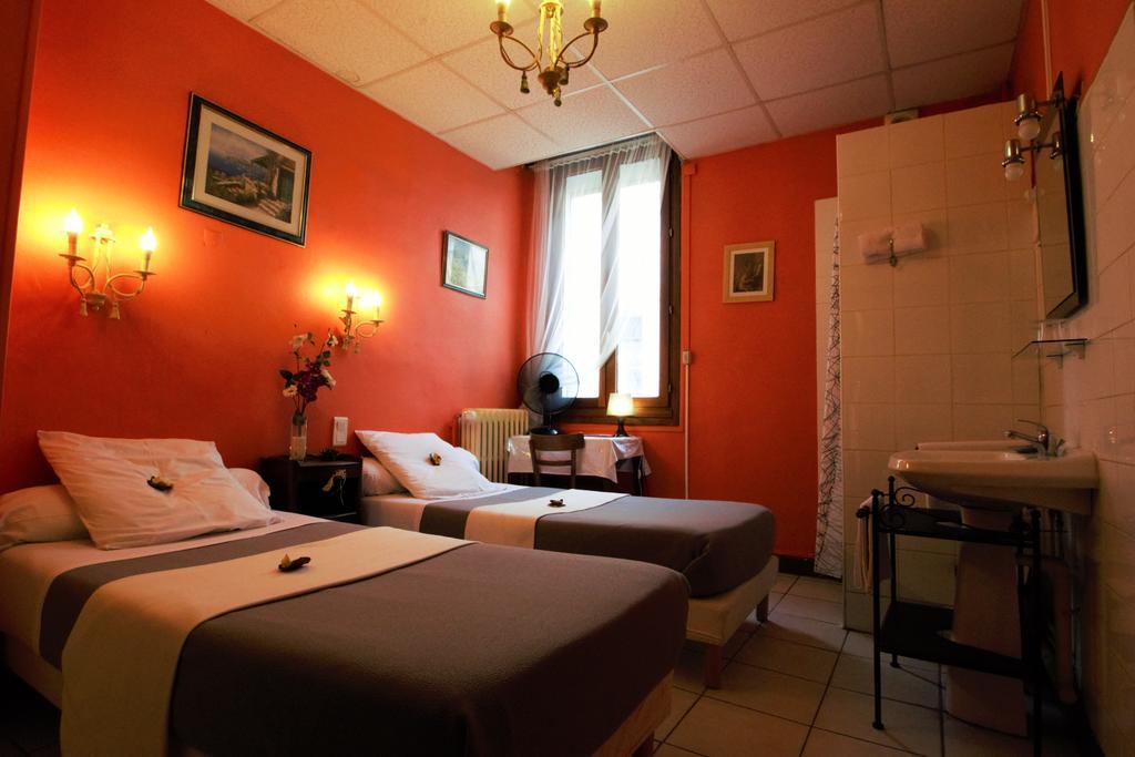 Hotel Innova Cardabella Avignone Camera foto