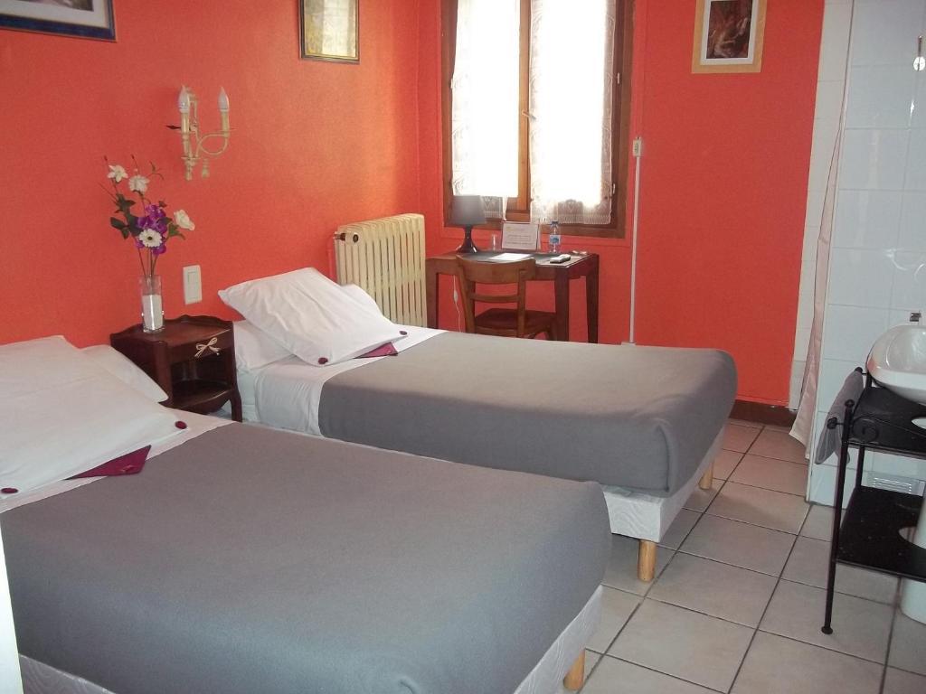 Hotel Innova Cardabella Avignone Camera foto