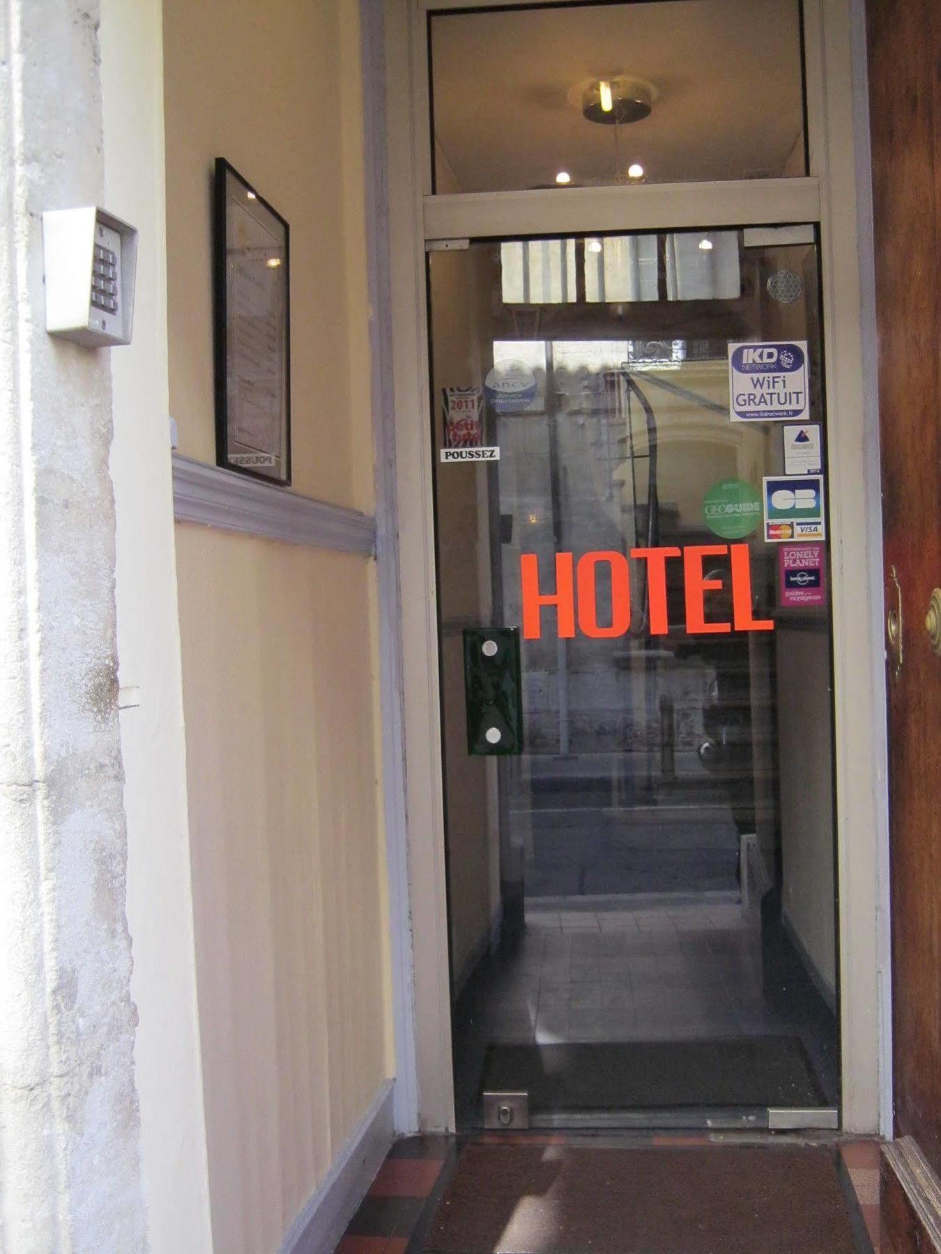 Hotel Innova Cardabella Avignone Esterno foto
