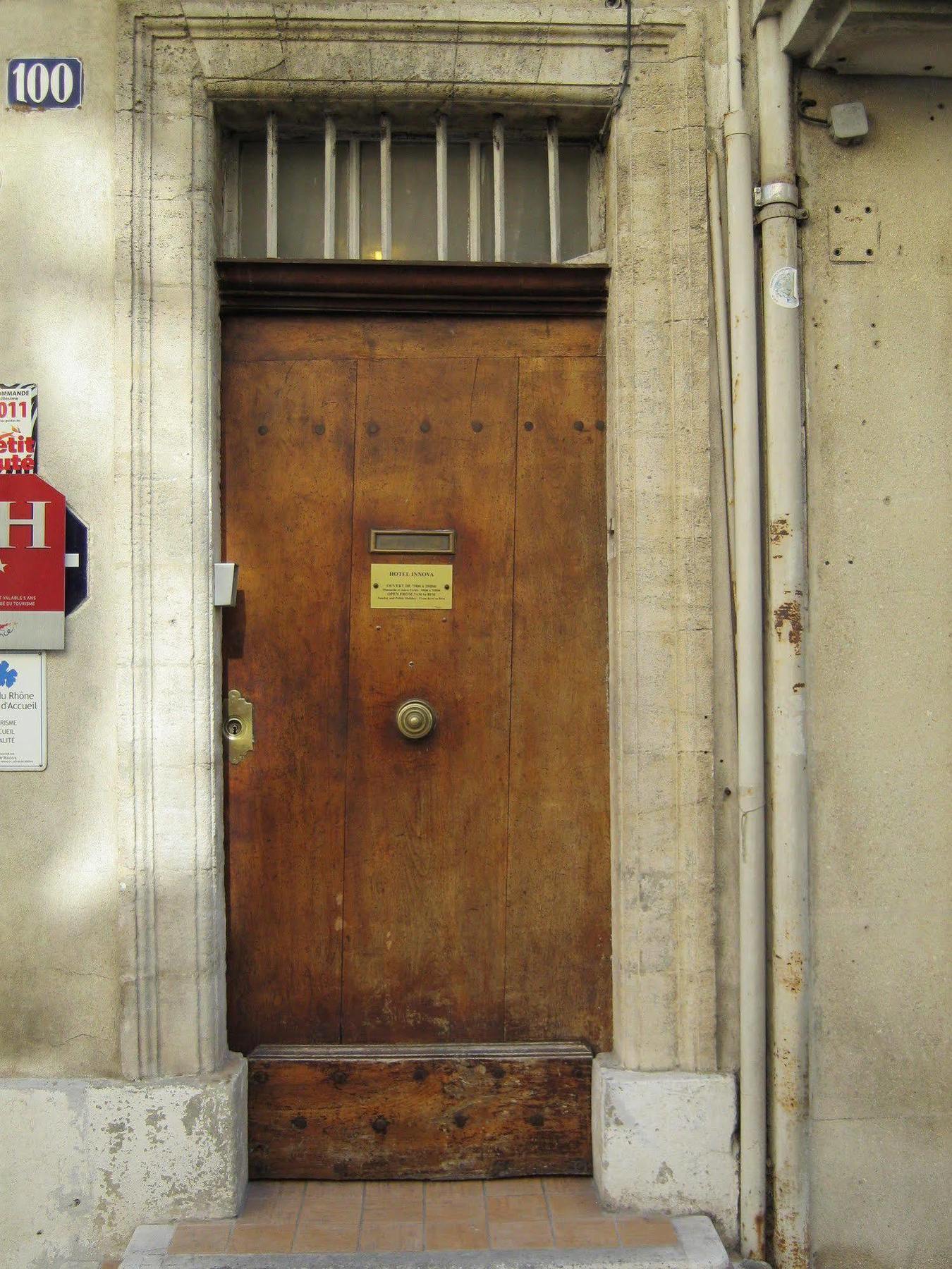 Hotel Innova Cardabella Avignone Esterno foto